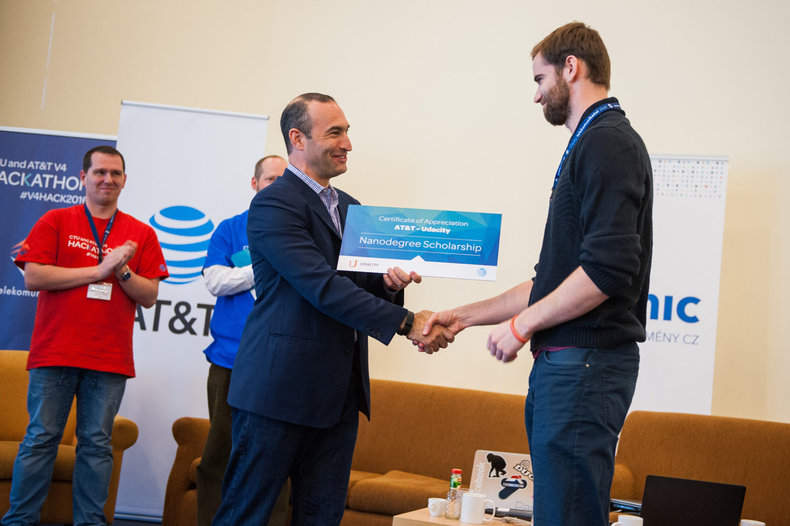 V4 Hackathon Prague 2016